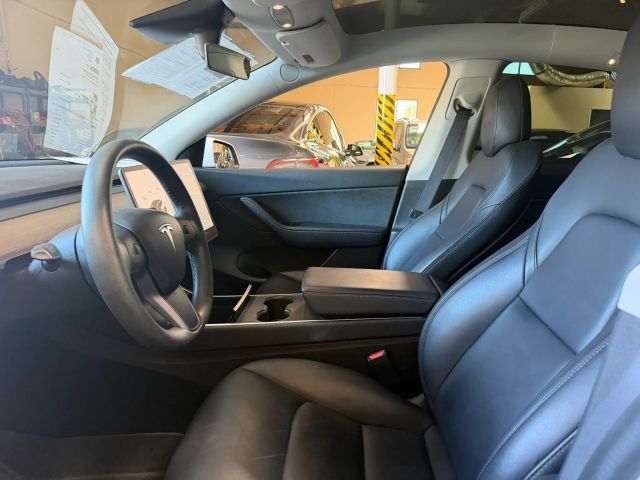 tesla model y 2020 5YJYGDEE0LF013069 image tesla model y 2020 5YJYGDEE0LF013069 image